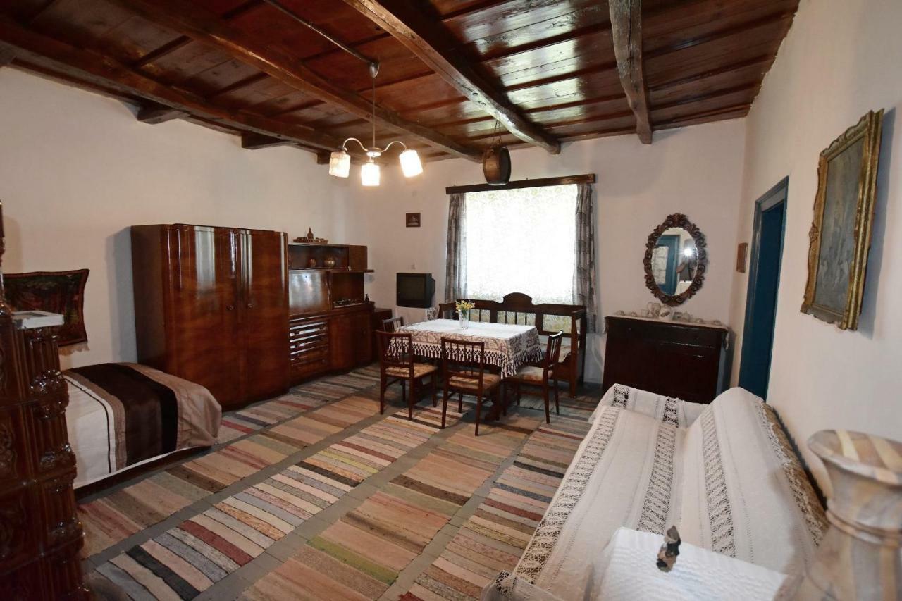 Casa Traditionala Ardeleana Madaras  Exterior foto